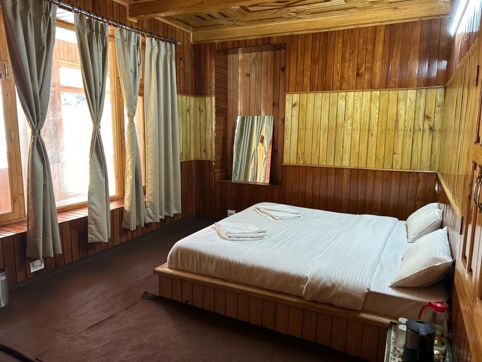 The Offbeat Chalet Jibhi 外观 照片